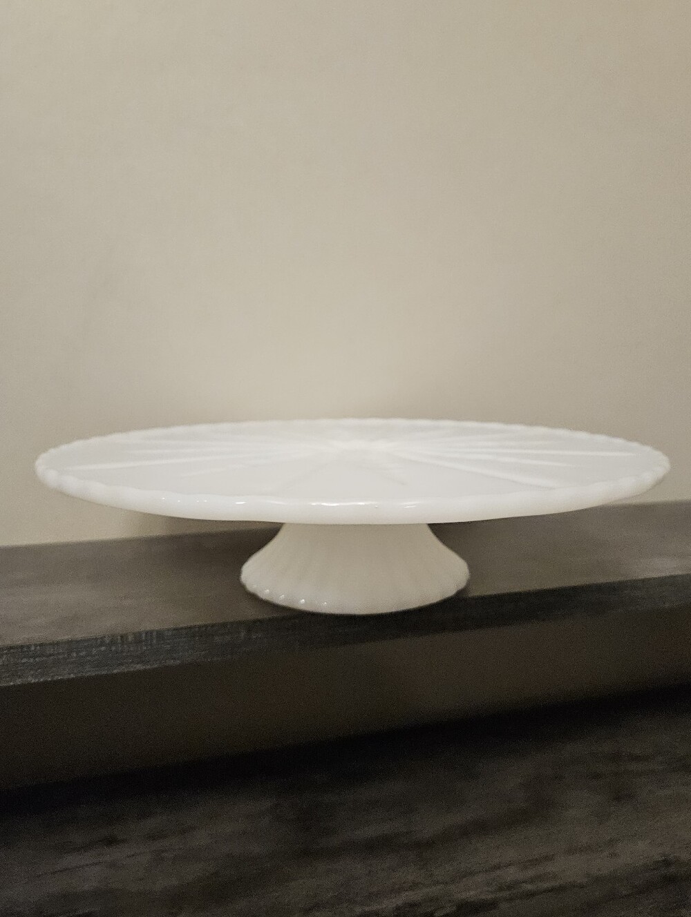 Vintage Anchor Hocking Starburst White Milk Glass Pedestal Cake Stand - Picture 5 of 10